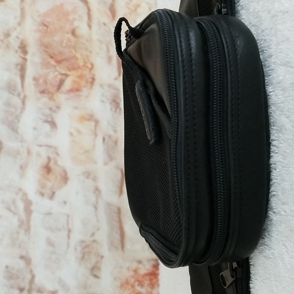 Wilson Leather Bum Bag - Picture 12 of 16